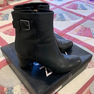 Naturalizer Heeled Ankle Bootie